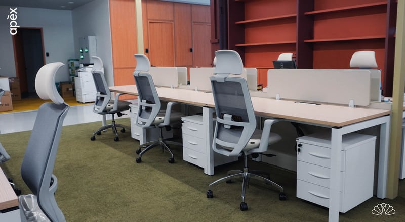 ~ai-33015487-0074-4dda-8dca-1b63f438efae_